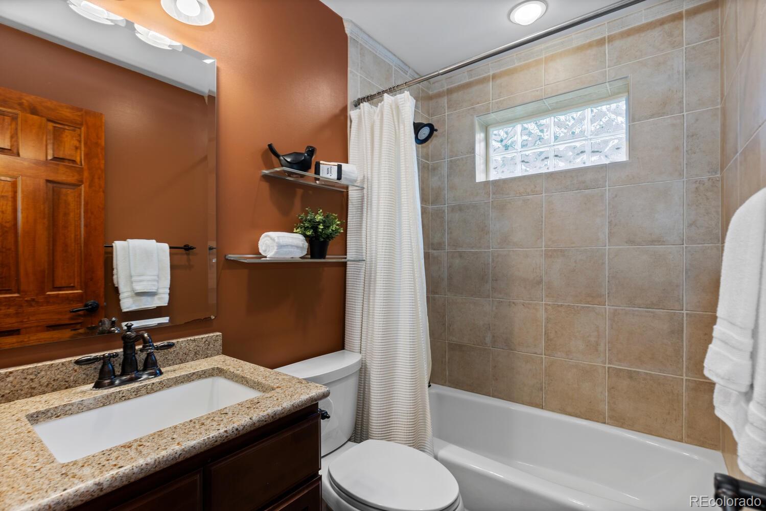 MLS Image #14 for 760  niagara street,denver, Colorado