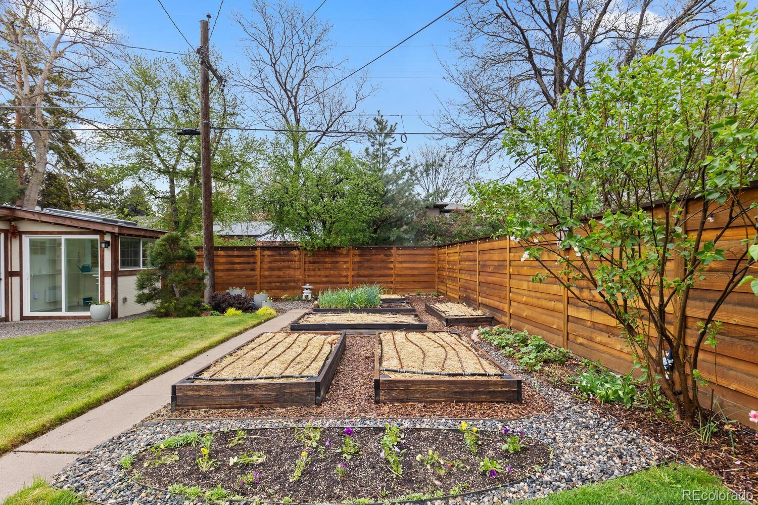 MLS Image #23 for 760  niagara street,denver, Colorado