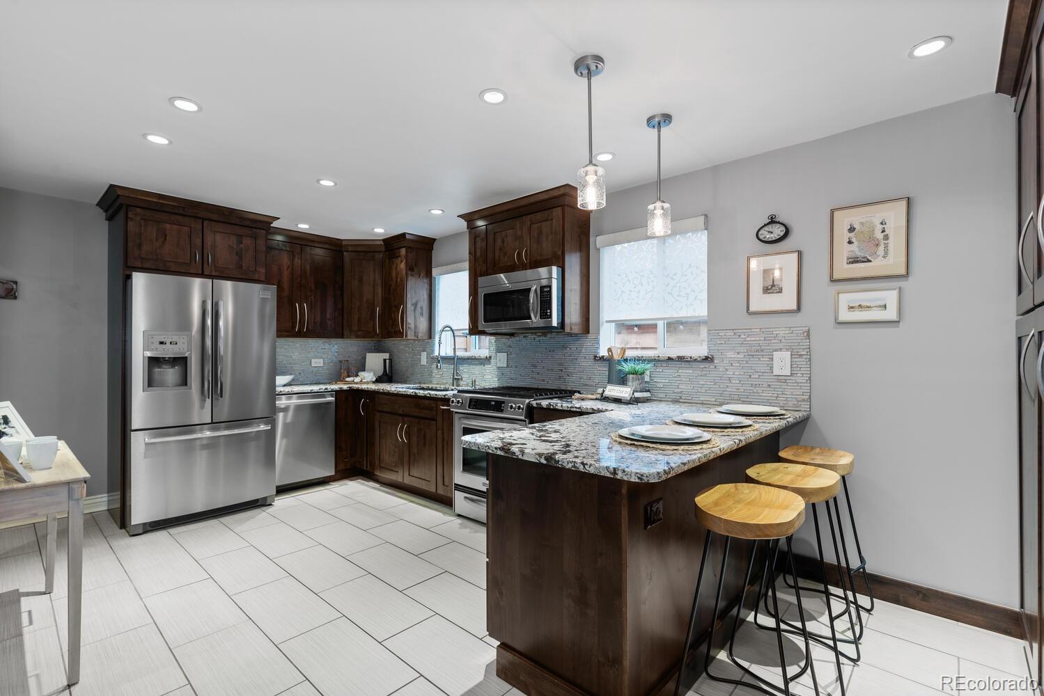 MLS Image #6 for 760  niagara street,denver, Colorado