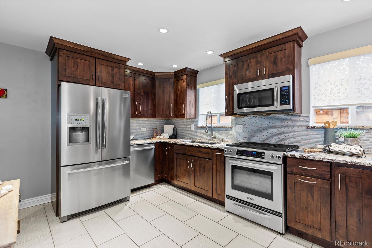 MLS Image #7 for 760  niagara street,denver, Colorado