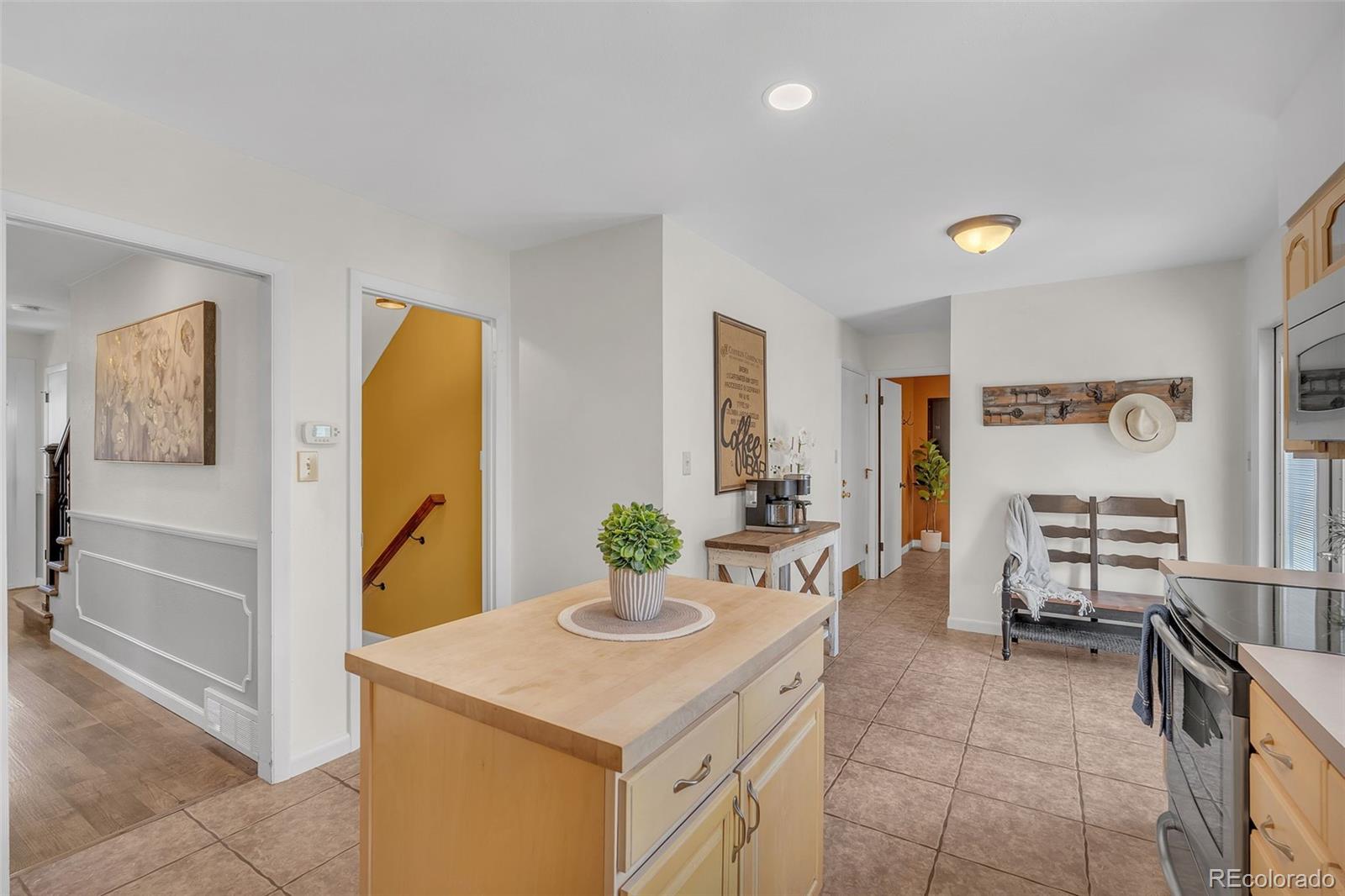 MLS Image #11 for 2717  flintridge drive,colorado springs, Colorado