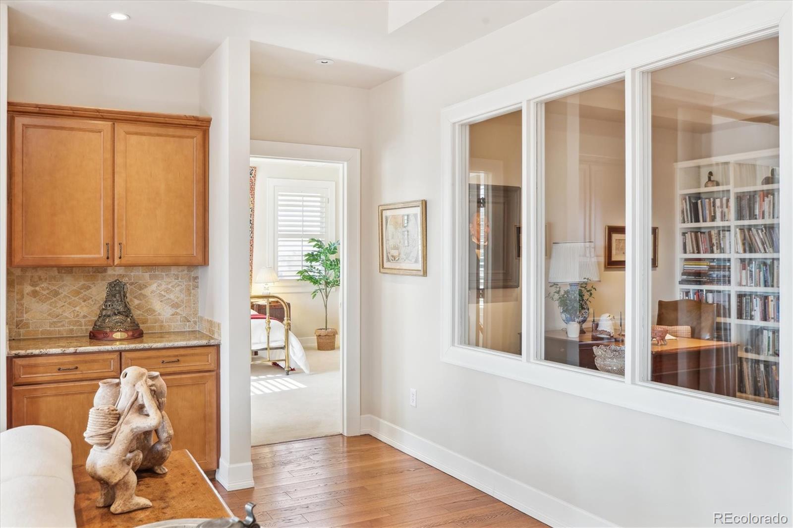 MLS Image #13 for 2200 s university boulevard,denver, Colorado