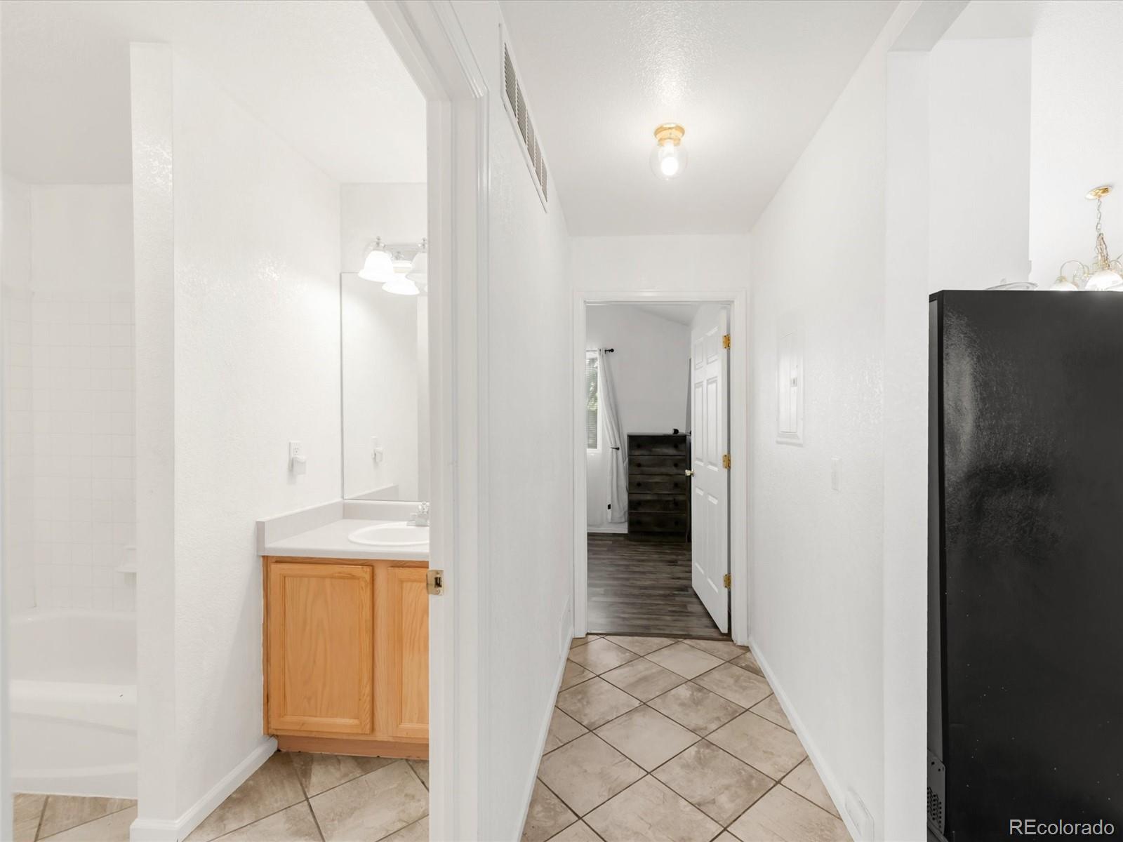 MLS Image #11 for 1748  eagle street,aurora, Colorado