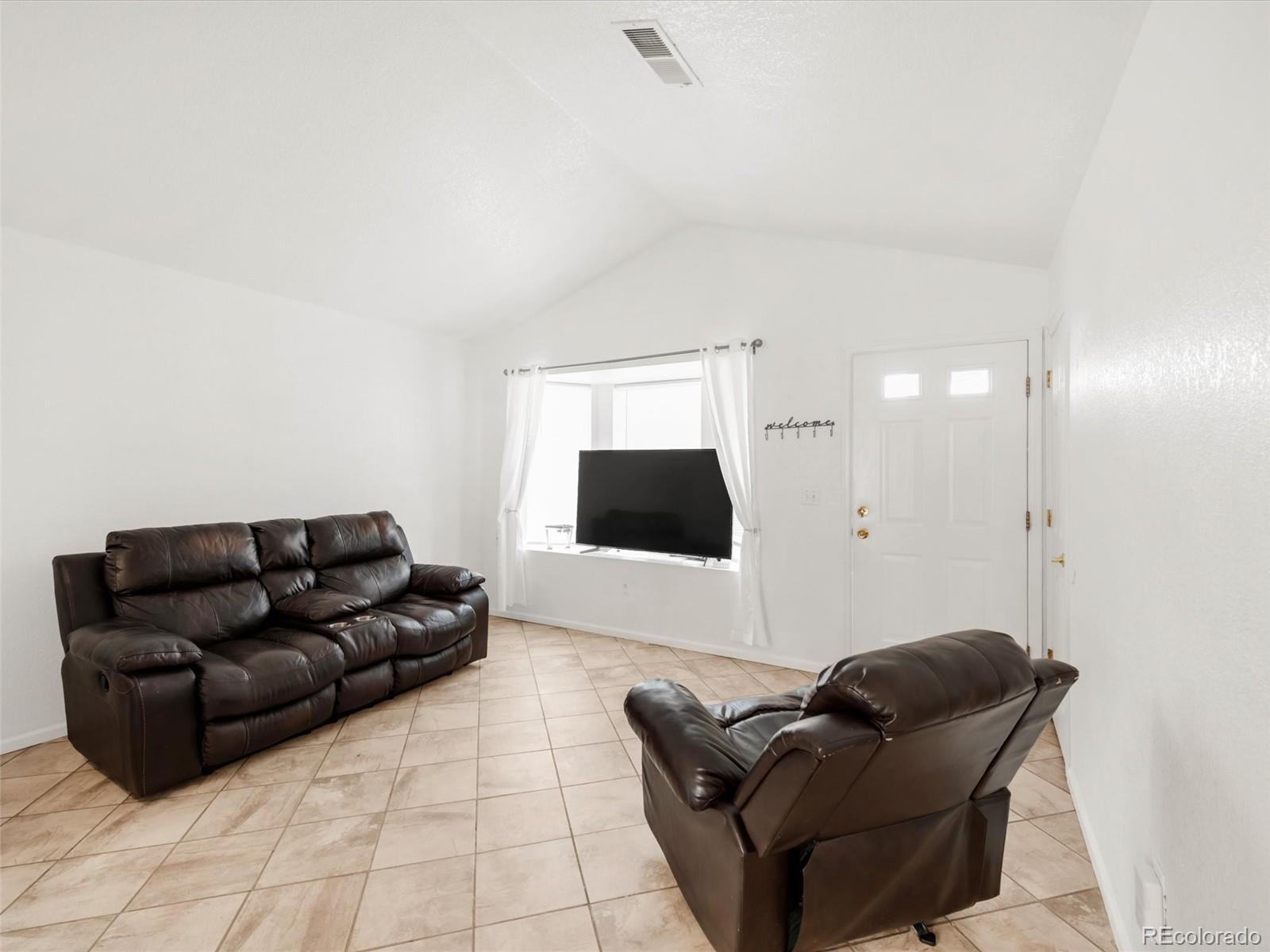 MLS Image #3 for 1748  eagle street,aurora, Colorado