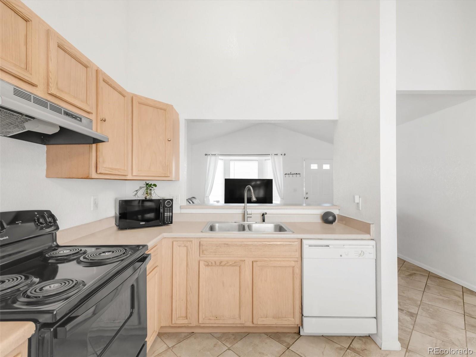 MLS Image #8 for 1748  eagle street,aurora, Colorado