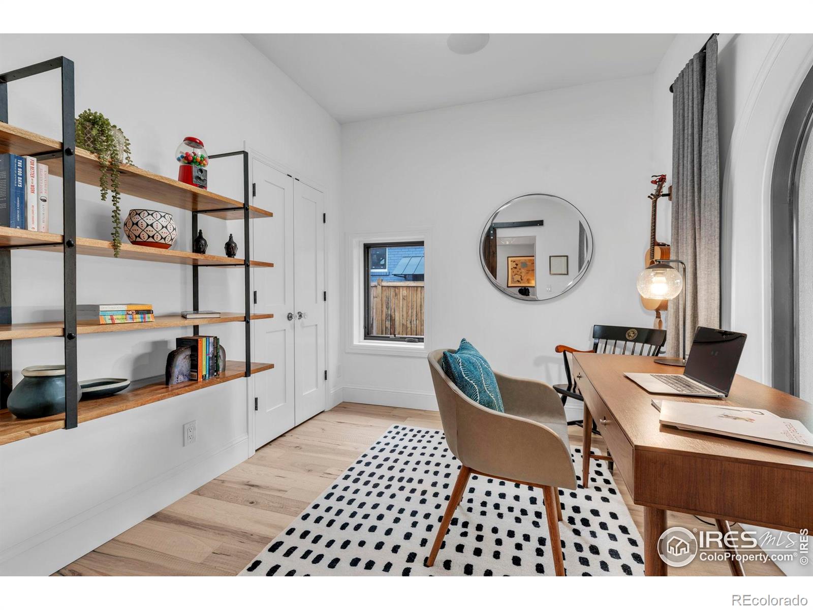 MLS Image #10 for 2019 s grant street,denver, Colorado