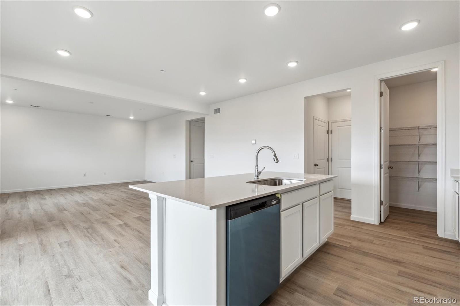 MLS Image #10 for 19120 e 96th place,commerce city, Colorado