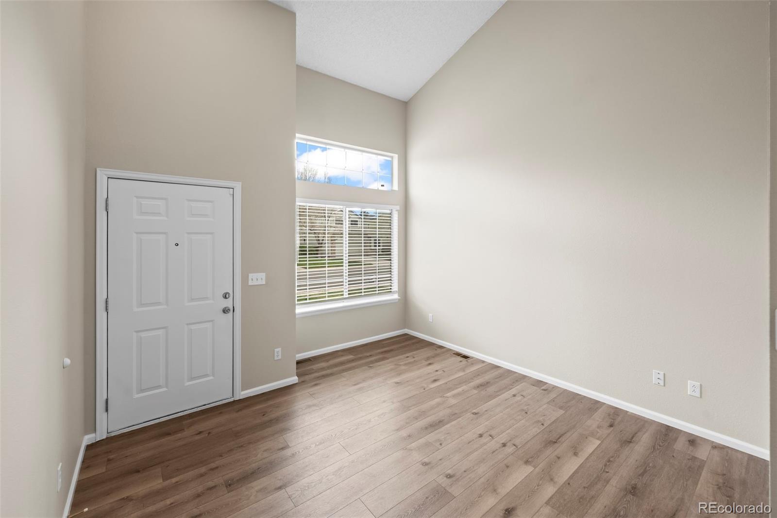 MLS Image #2 for 9522  castle ridge circle,highlands ranch, Colorado