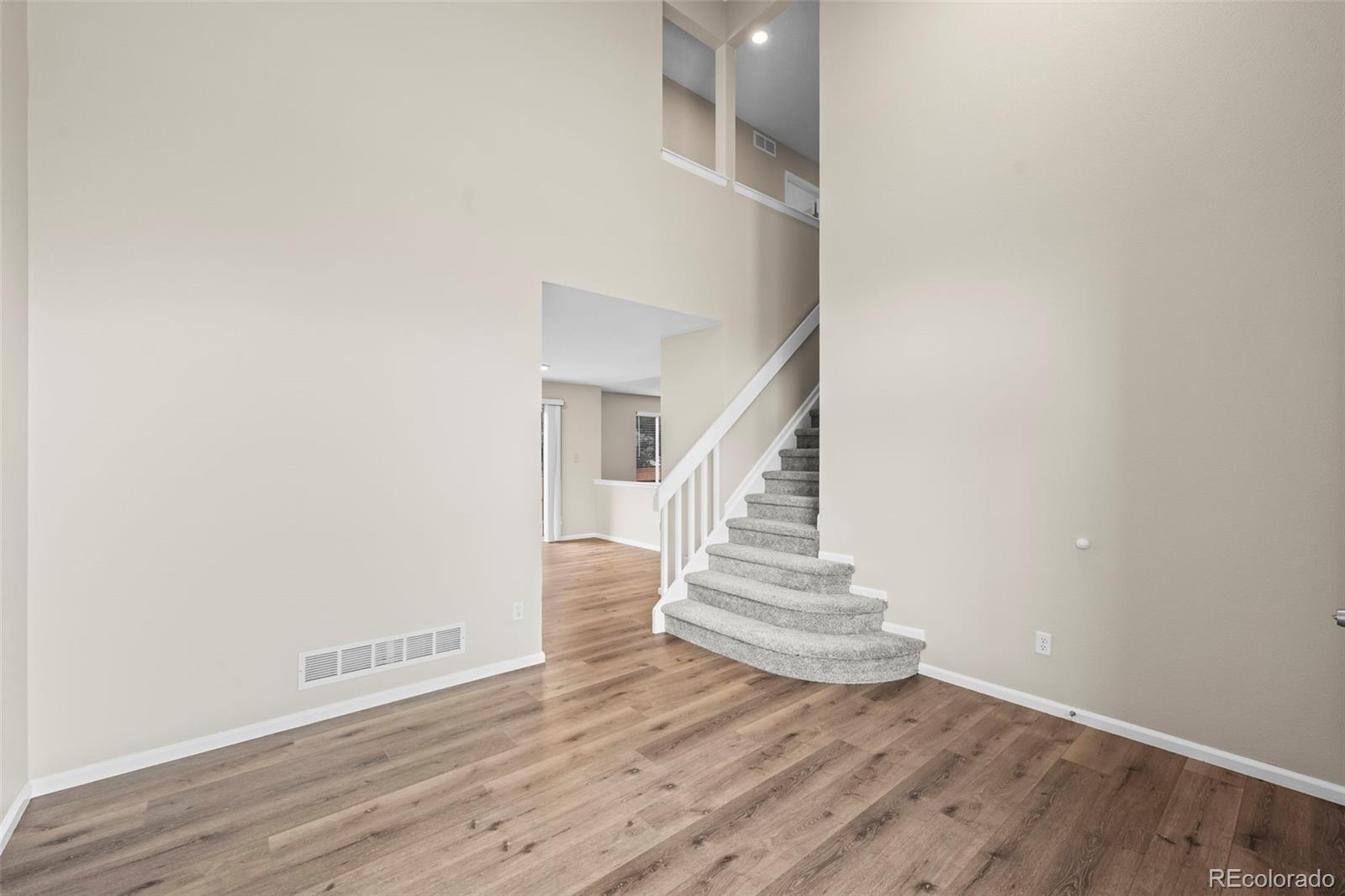 MLS Image #3 for 9522  castle ridge circle,highlands ranch, Colorado