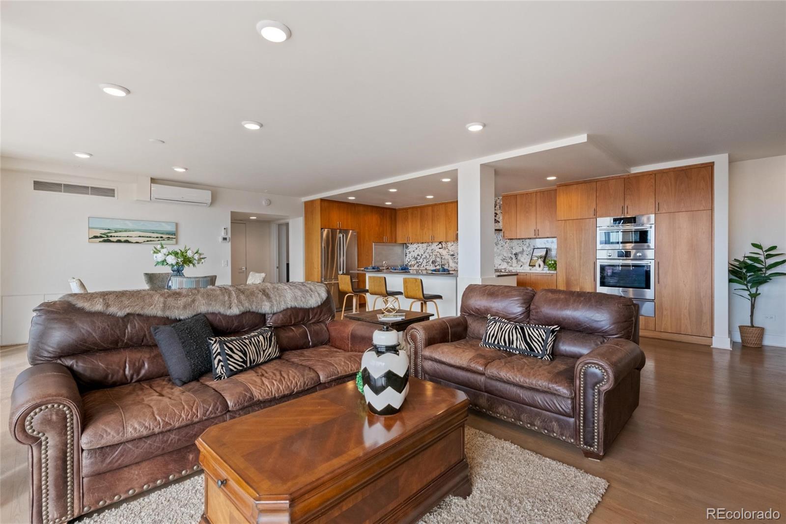 MLS Image #19 for 1020  15th street,denver, Colorado