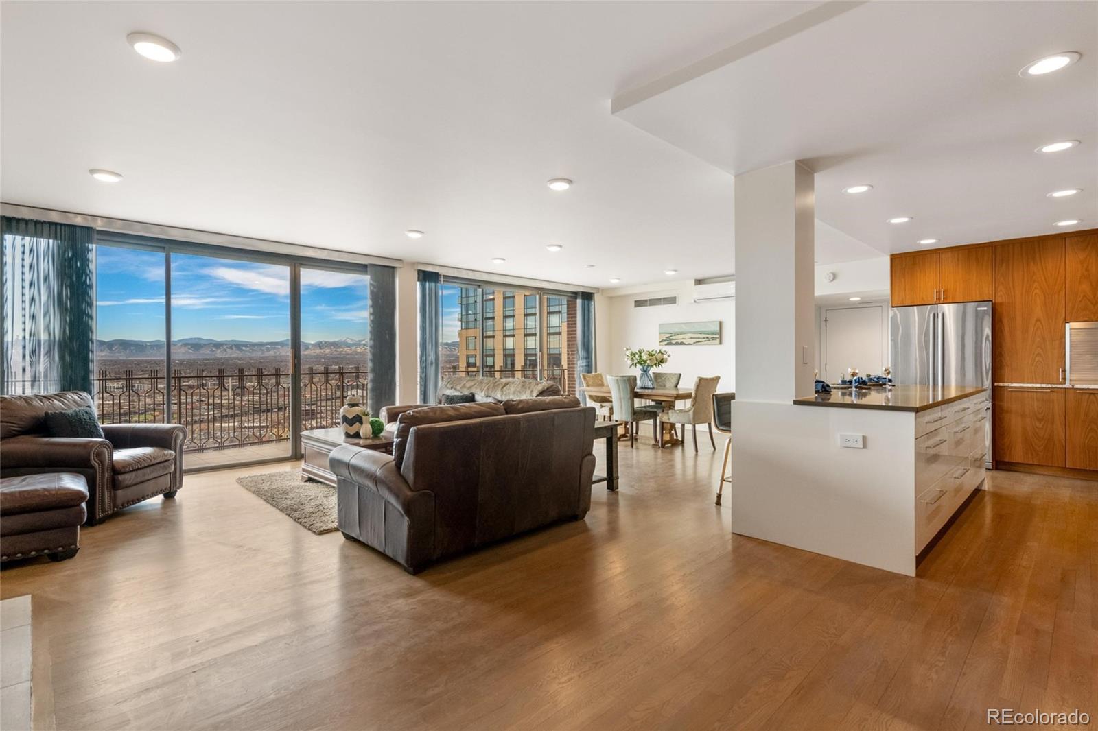 MLS Image #2 for 1020  15th street,denver, Colorado