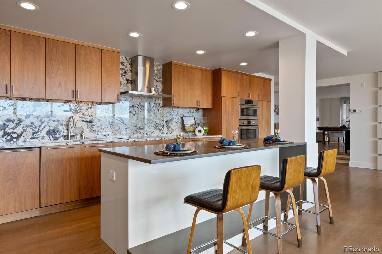 MLS Image #4 for 1020  15th street,denver, Colorado