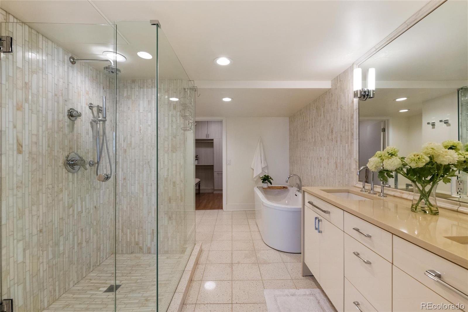 MLS Image #8 for 1020  15th street,denver, Colorado