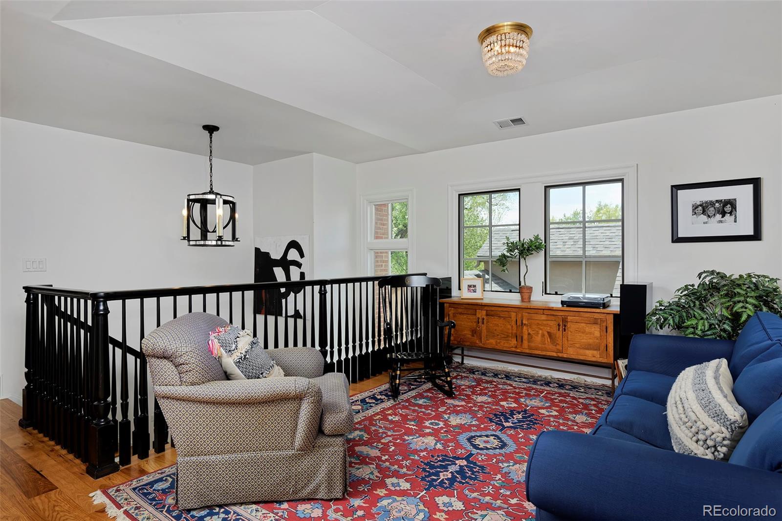 MLS Image #19 for 535 n high street,denver, Colorado