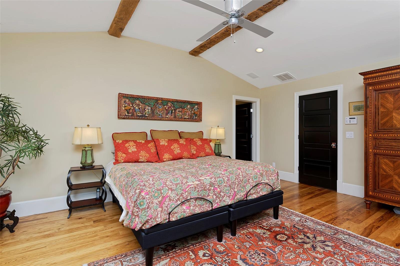 MLS Image #21 for 535 n high street,denver, Colorado