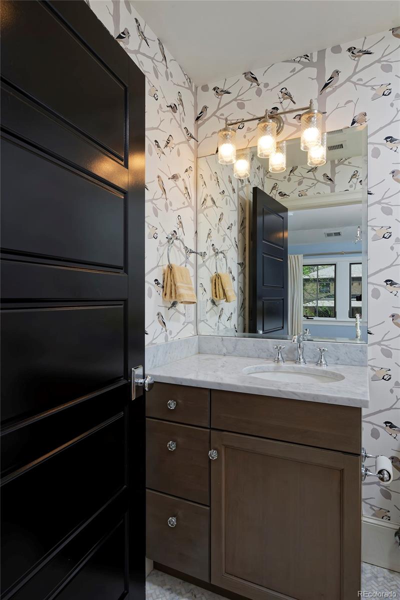MLS Image #26 for 535 n high street,denver, Colorado
