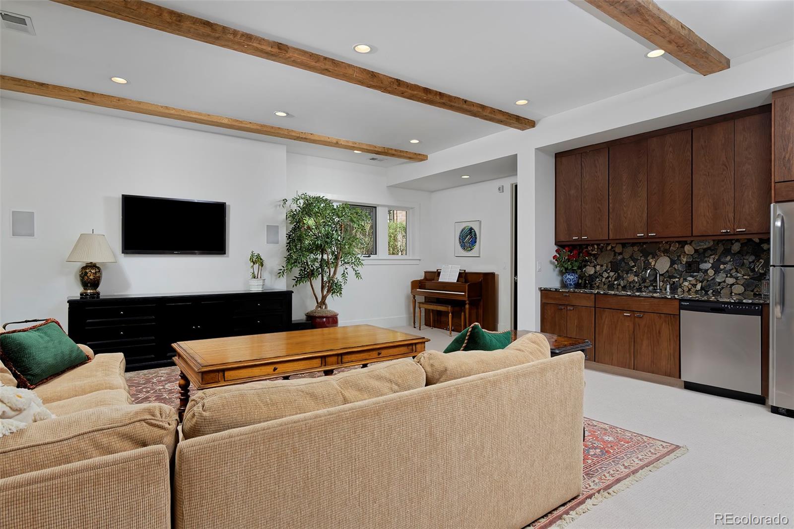 MLS Image #31 for 535 n high street,denver, Colorado