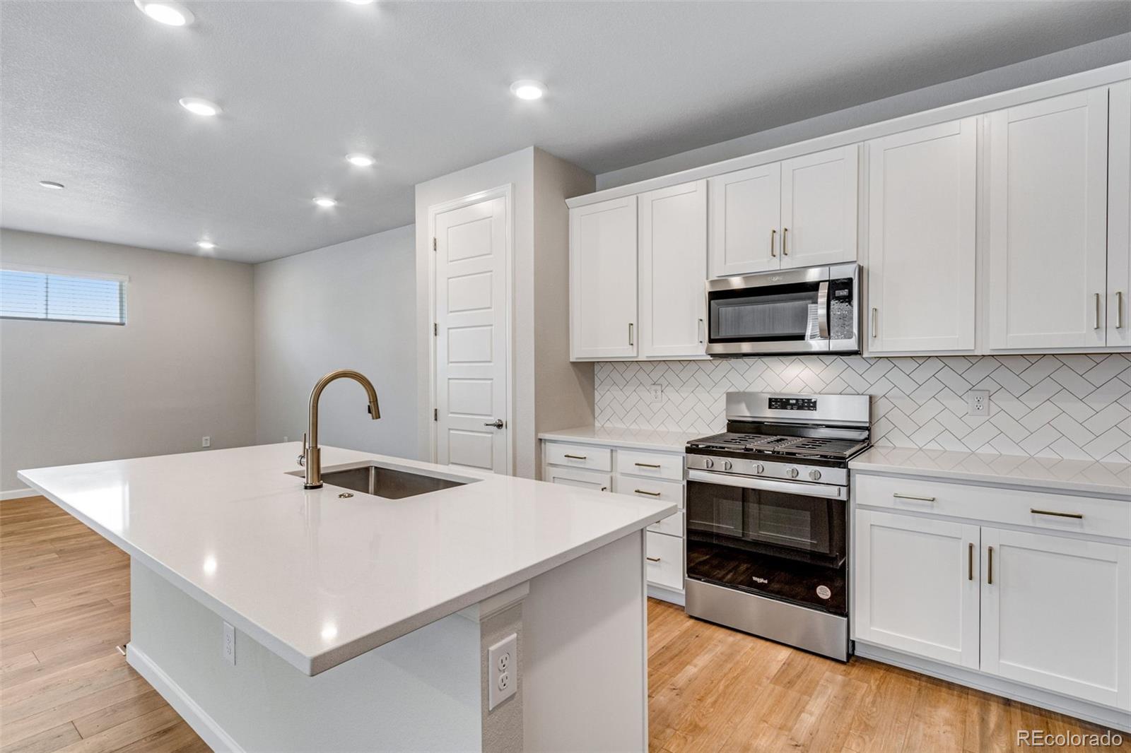MLS Image #14 for 1443  great western drive,longmont, Colorado