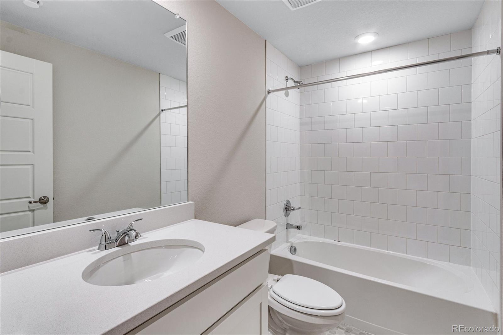 MLS Image #42 for 1443  great western drive,longmont, Colorado
