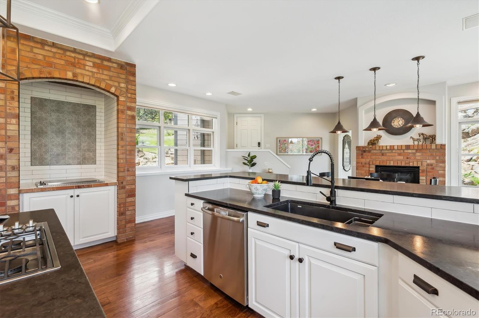 MLS Image #13 for 20496  stonewood trail,morrison, Colorado