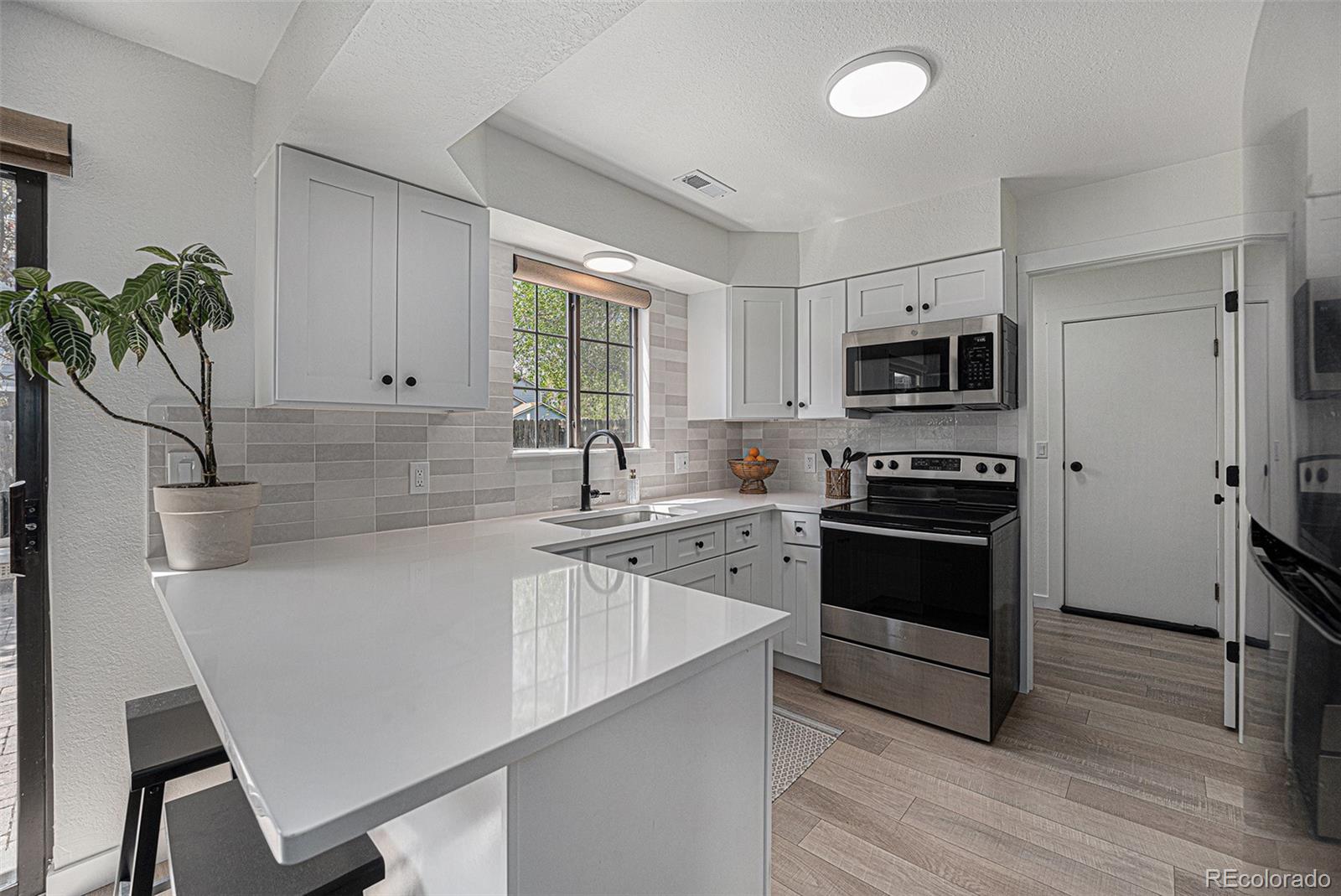 MLS Image #7 for 5250  cody street,arvada, Colorado