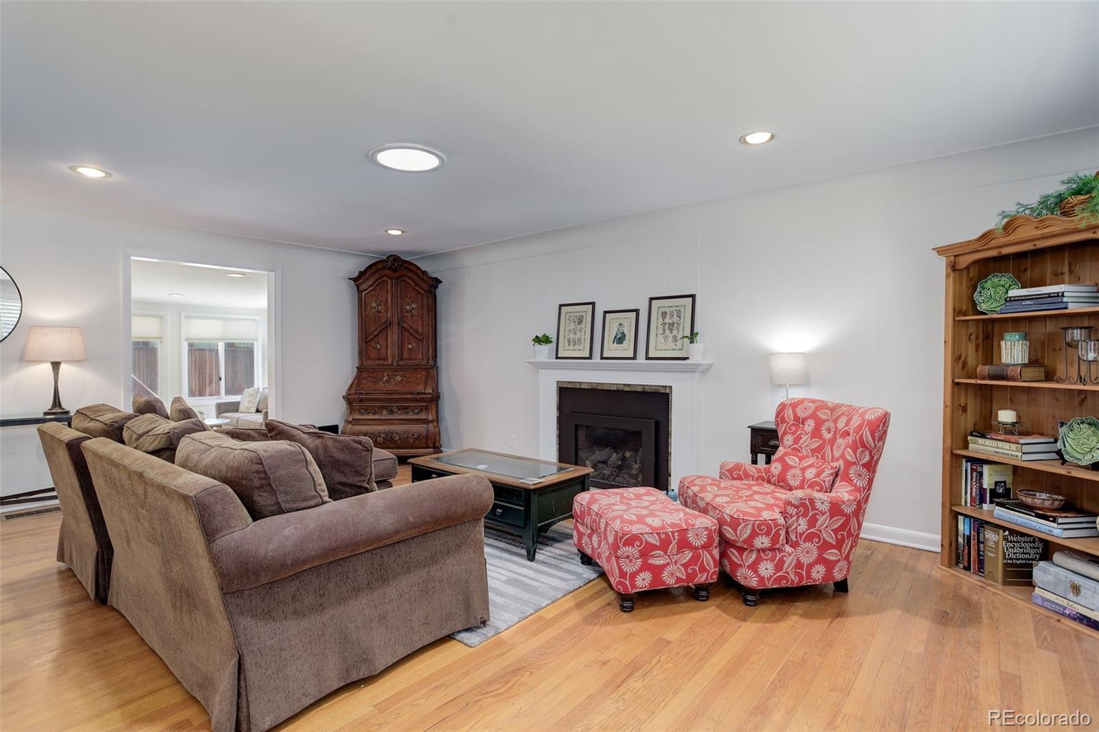 MLS Image #10 for 3090 s high street,denver, Colorado