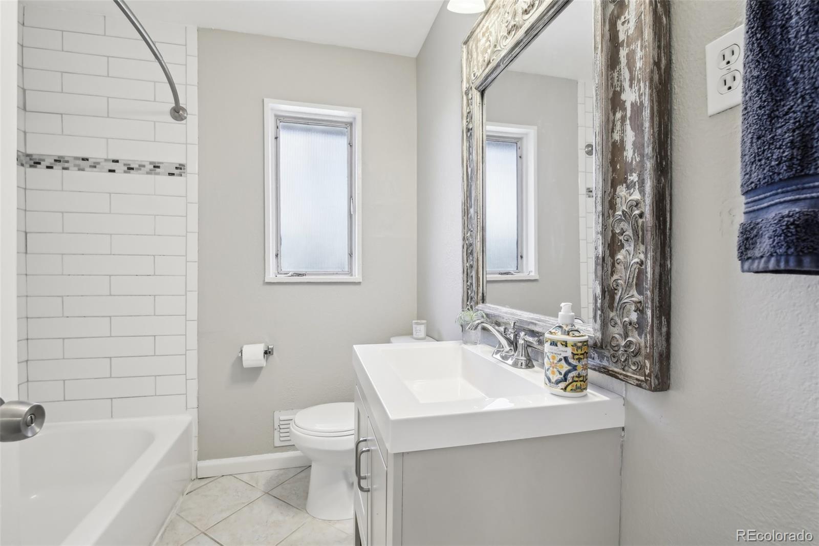 MLS Image #24 for 3179 s university boulevard,englewood, Colorado