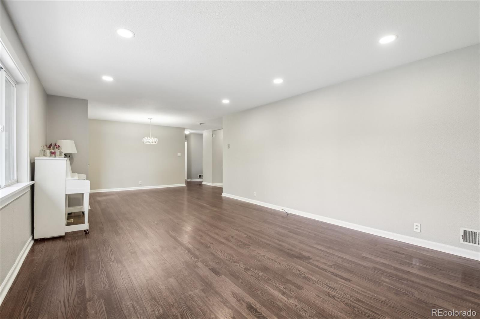 MLS Image #8 for 3179 s university boulevard,englewood, Colorado