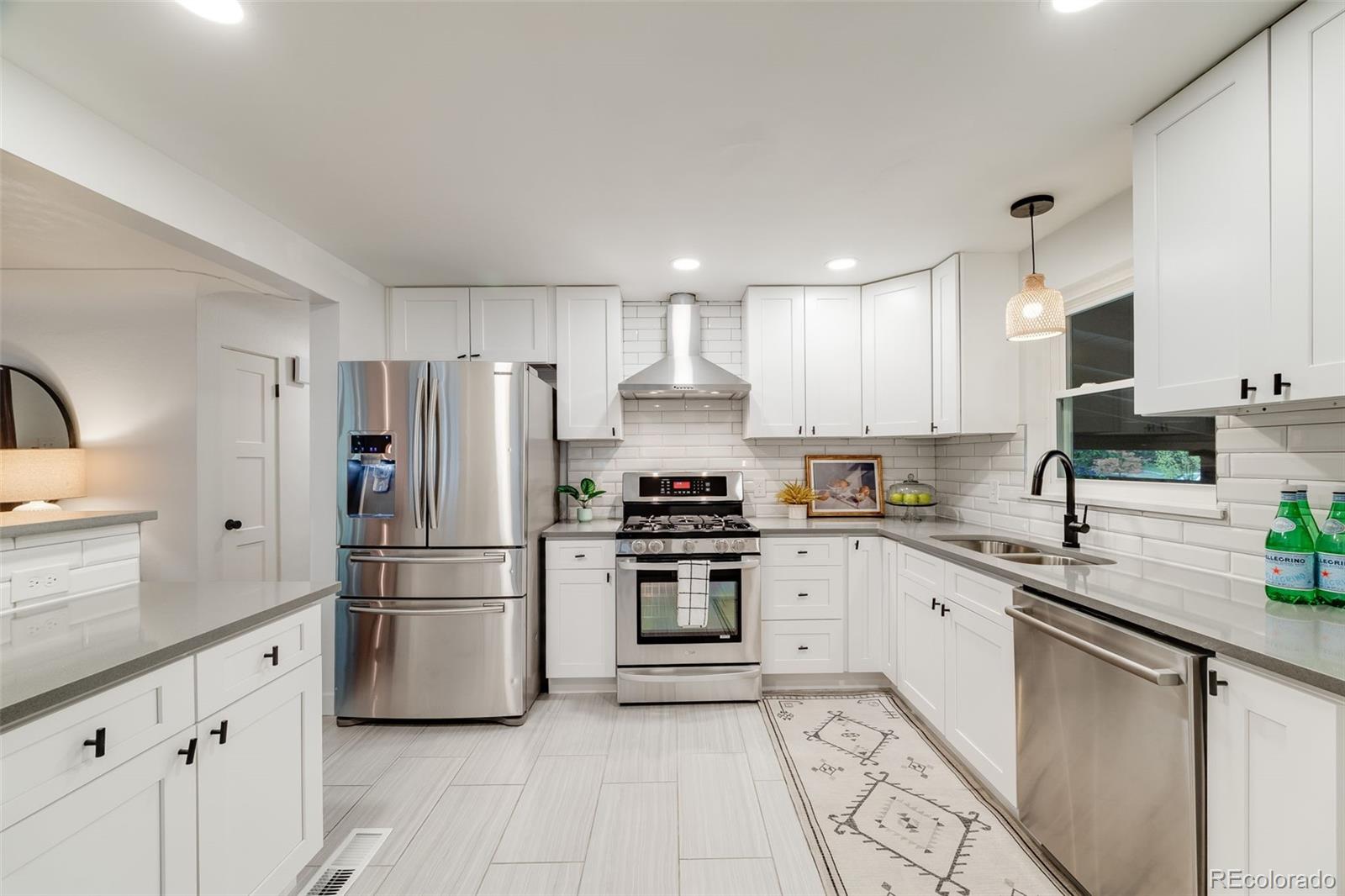 MLS Image #10 for 2090  irving street,denver, Colorado