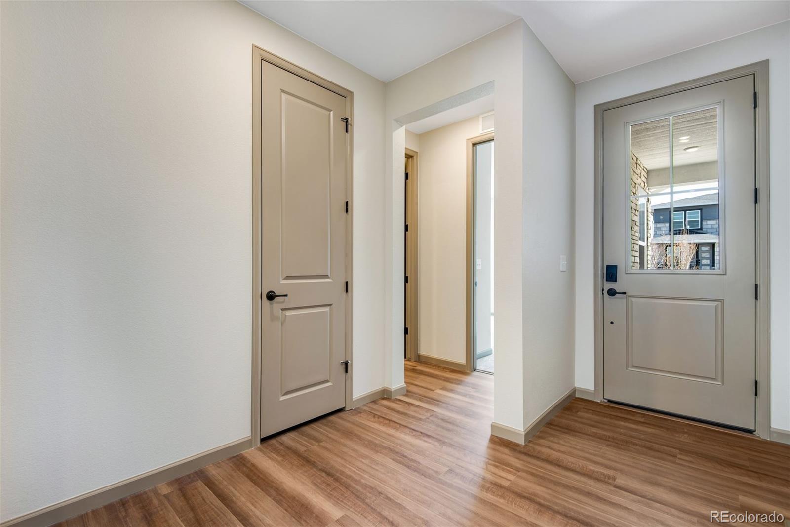 MLS Image #10 for 24593 e 34th avenue,aurora, Colorado