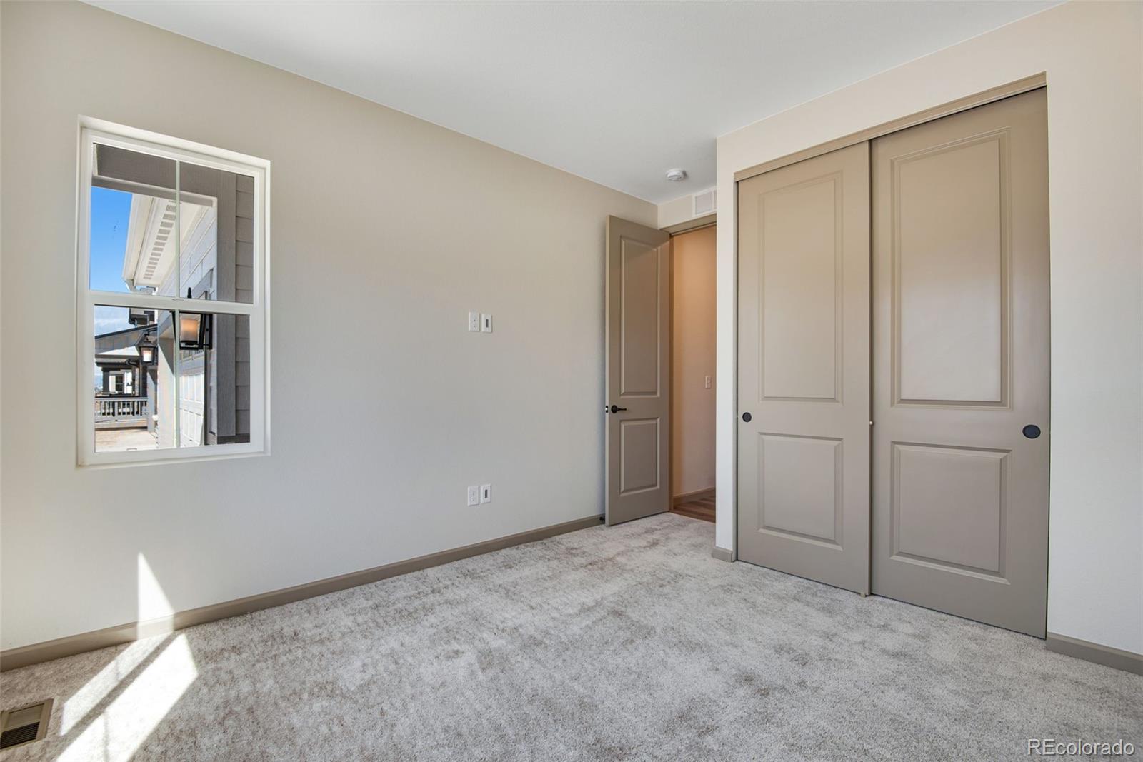 MLS Image #15 for 24593 e 34th avenue,aurora, Colorado