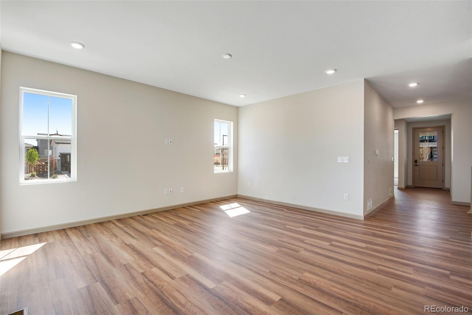 MLS Image #16 for 24593 e 34th avenue,aurora, Colorado