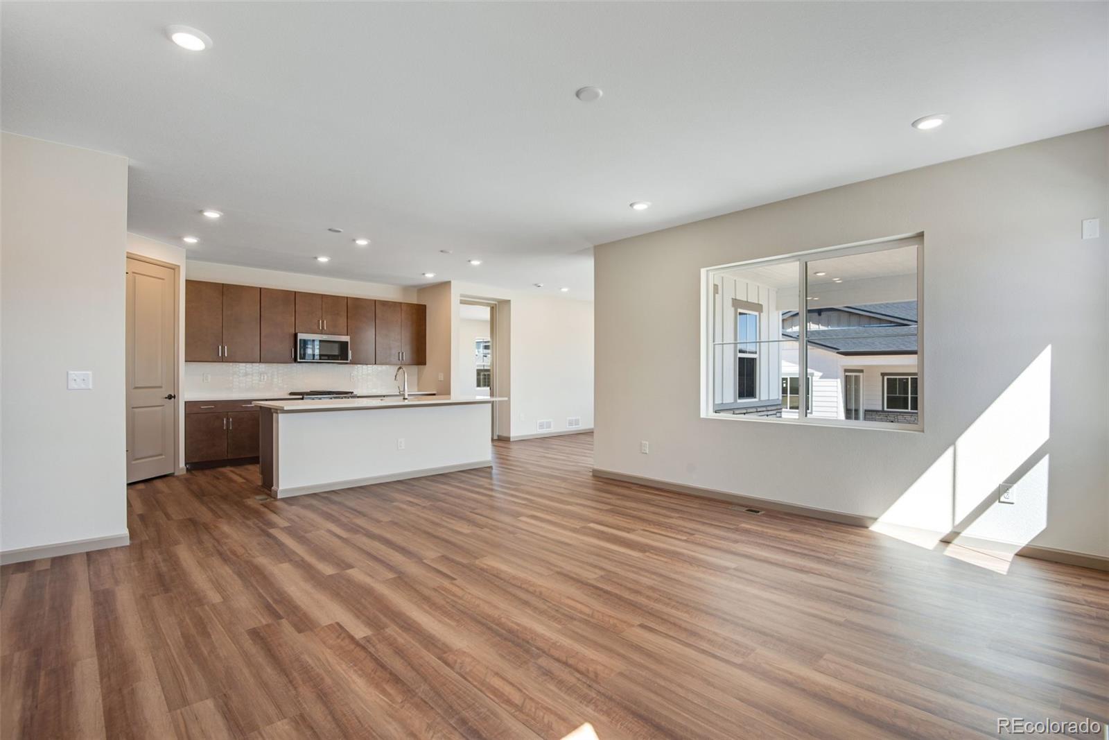 MLS Image #18 for 24593 e 34th avenue,aurora, Colorado