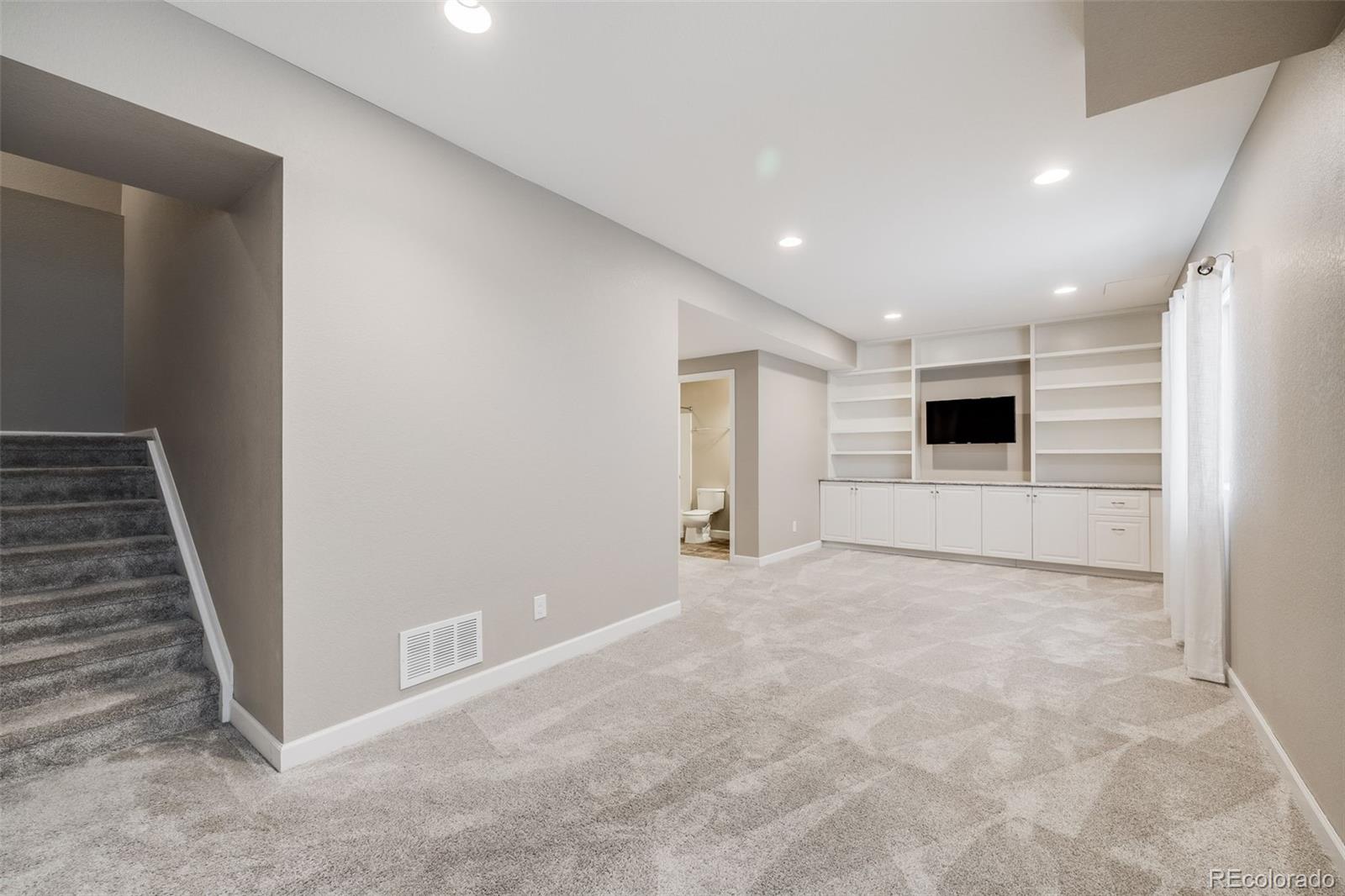 MLS Image #29 for 2820  macon way,denver, Colorado