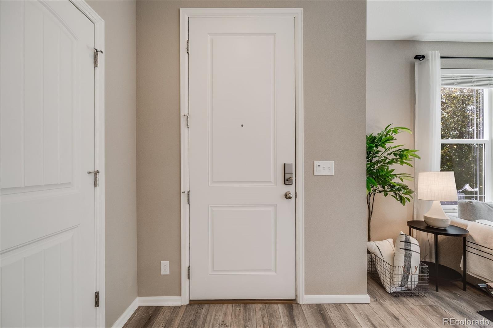 MLS Image #6 for 2820  macon way,denver, Colorado