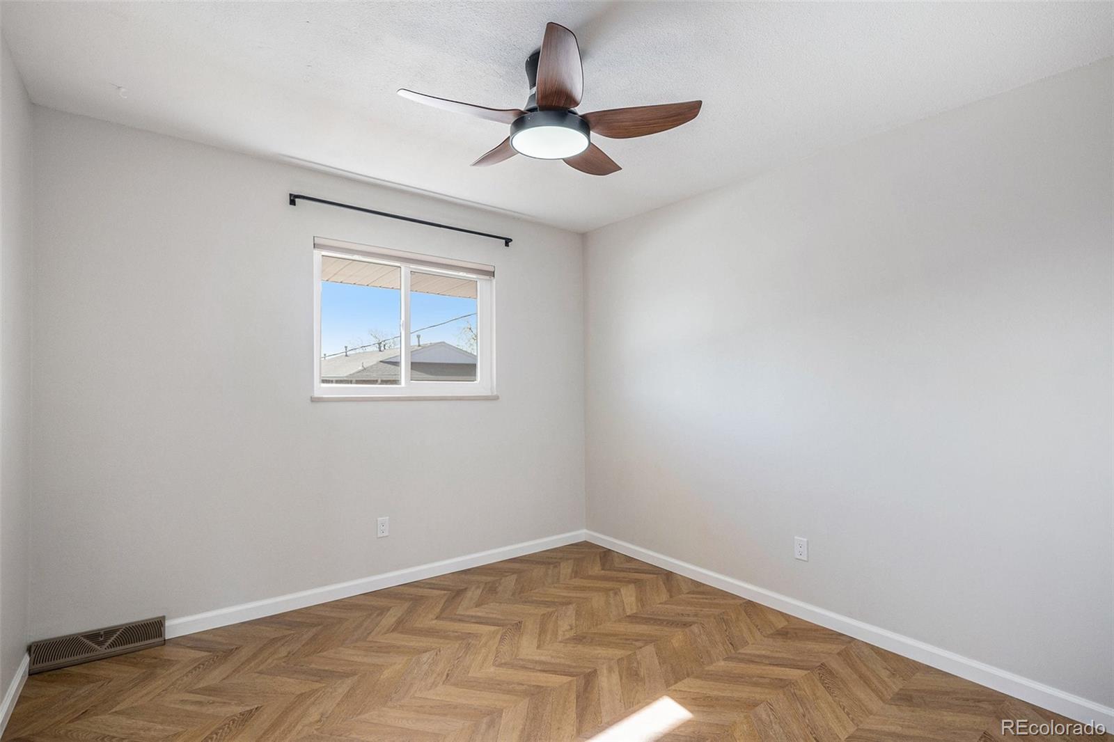MLS Image #17 for 9272 e mansfield avenue,denver, Colorado