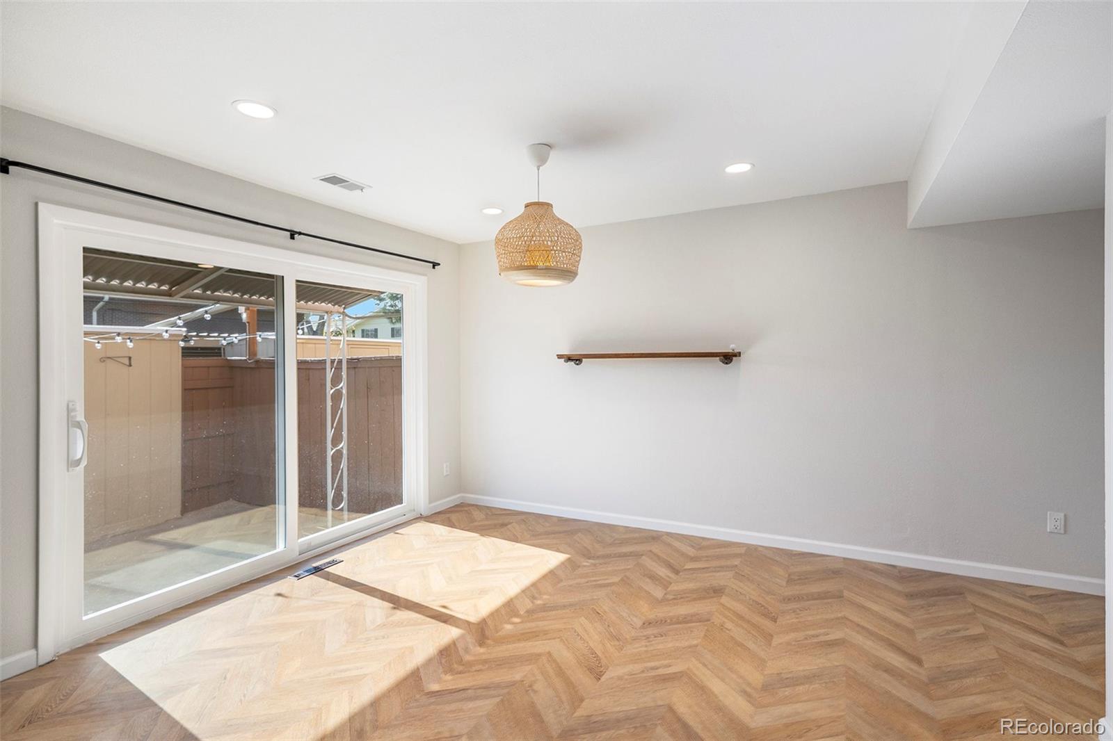 MLS Image #7 for 9272 e mansfield avenue,denver, Colorado