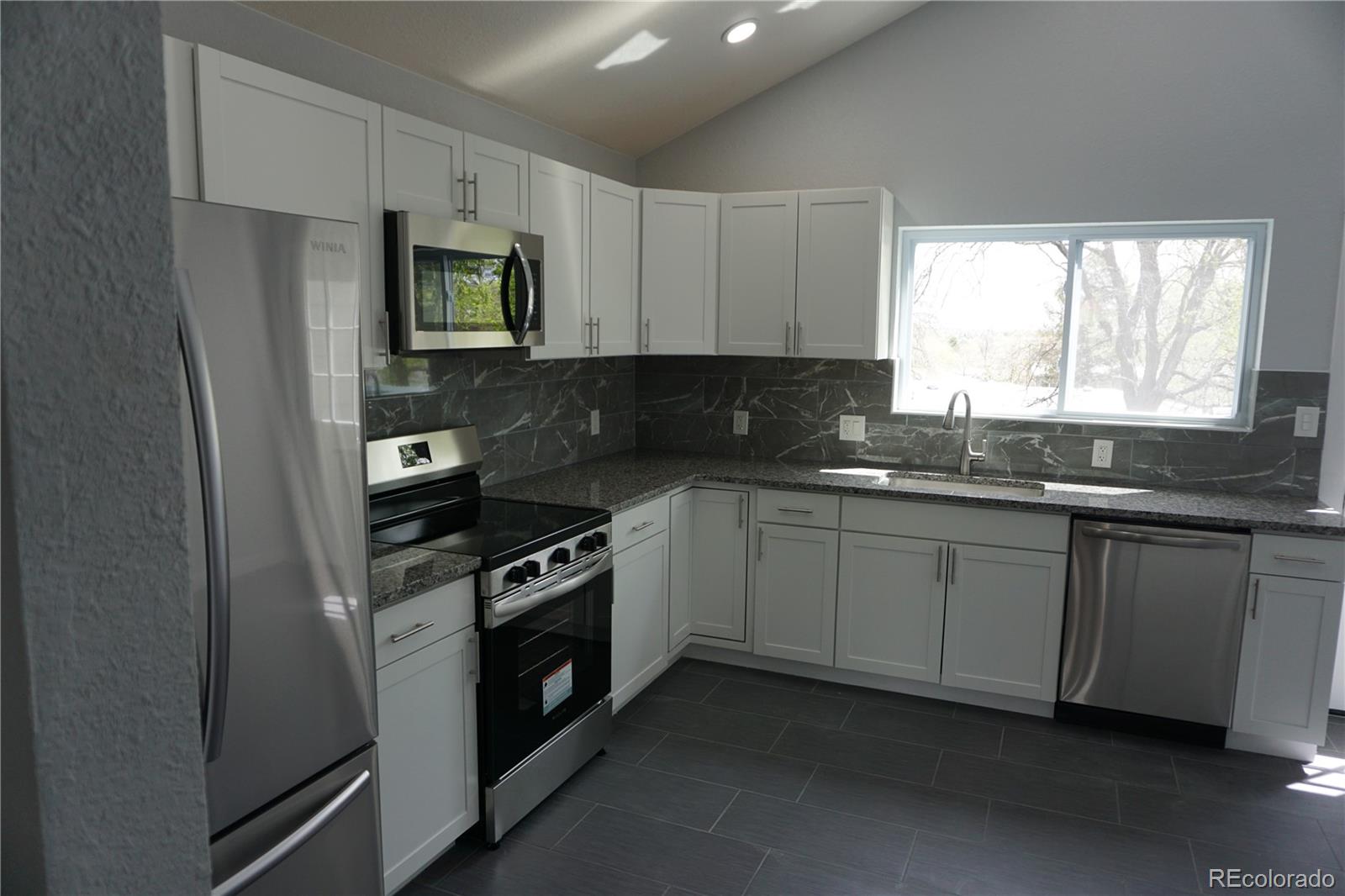 MLS Image #4 for 8832  lipan street,thornton, Colorado