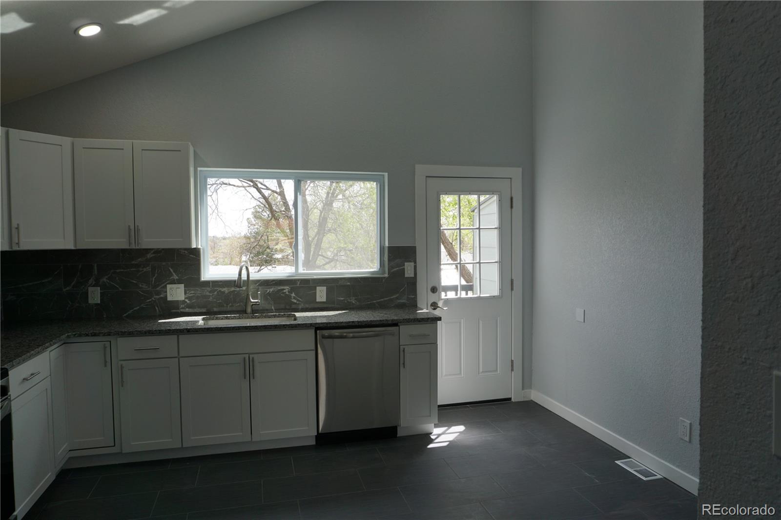 MLS Image #5 for 8832  lipan street,thornton, Colorado