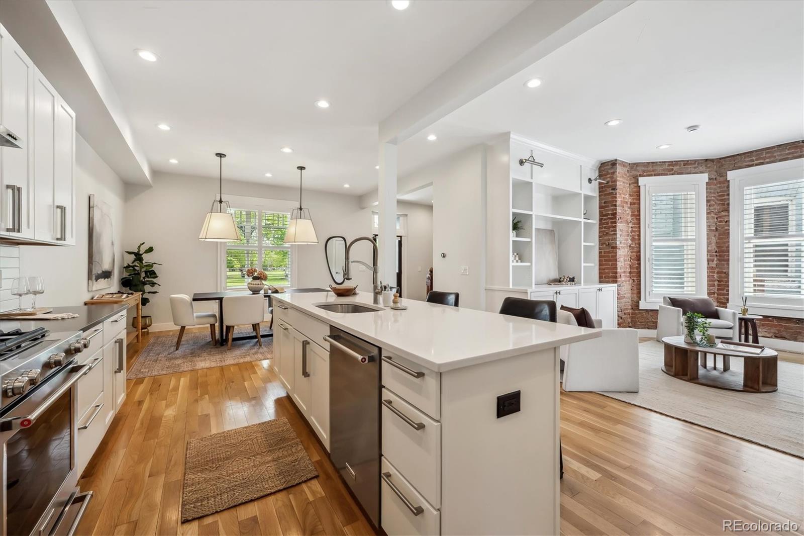 MLS Image #7 for 1016  31st street,denver, Colorado