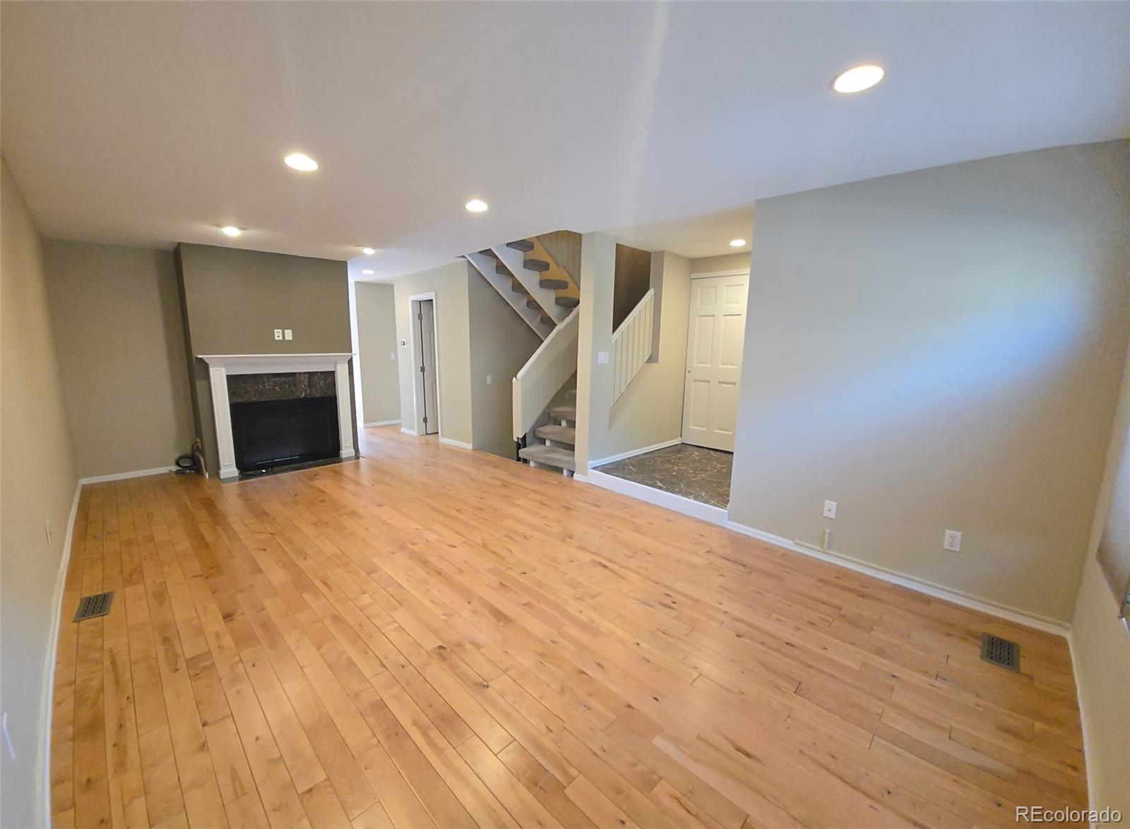 MLS Image #2 for 935 n pennsylvania street,denver, Colorado