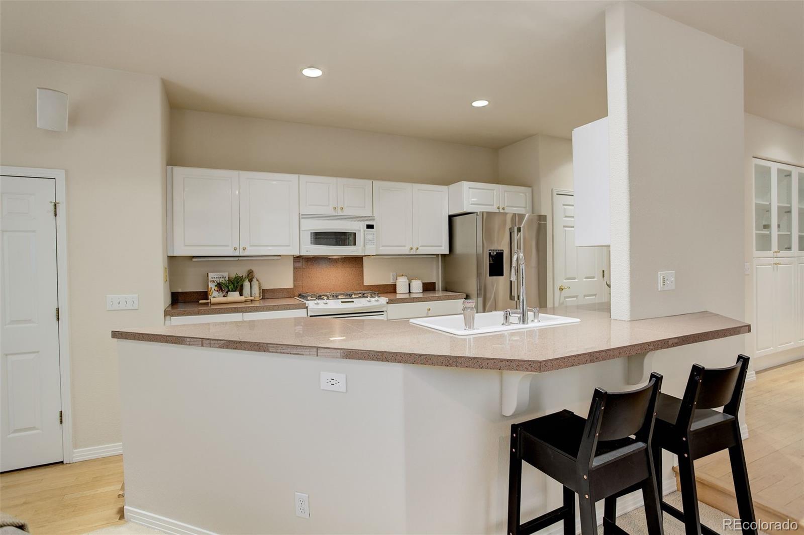 MLS Image #17 for 490  jackson street,denver, Colorado