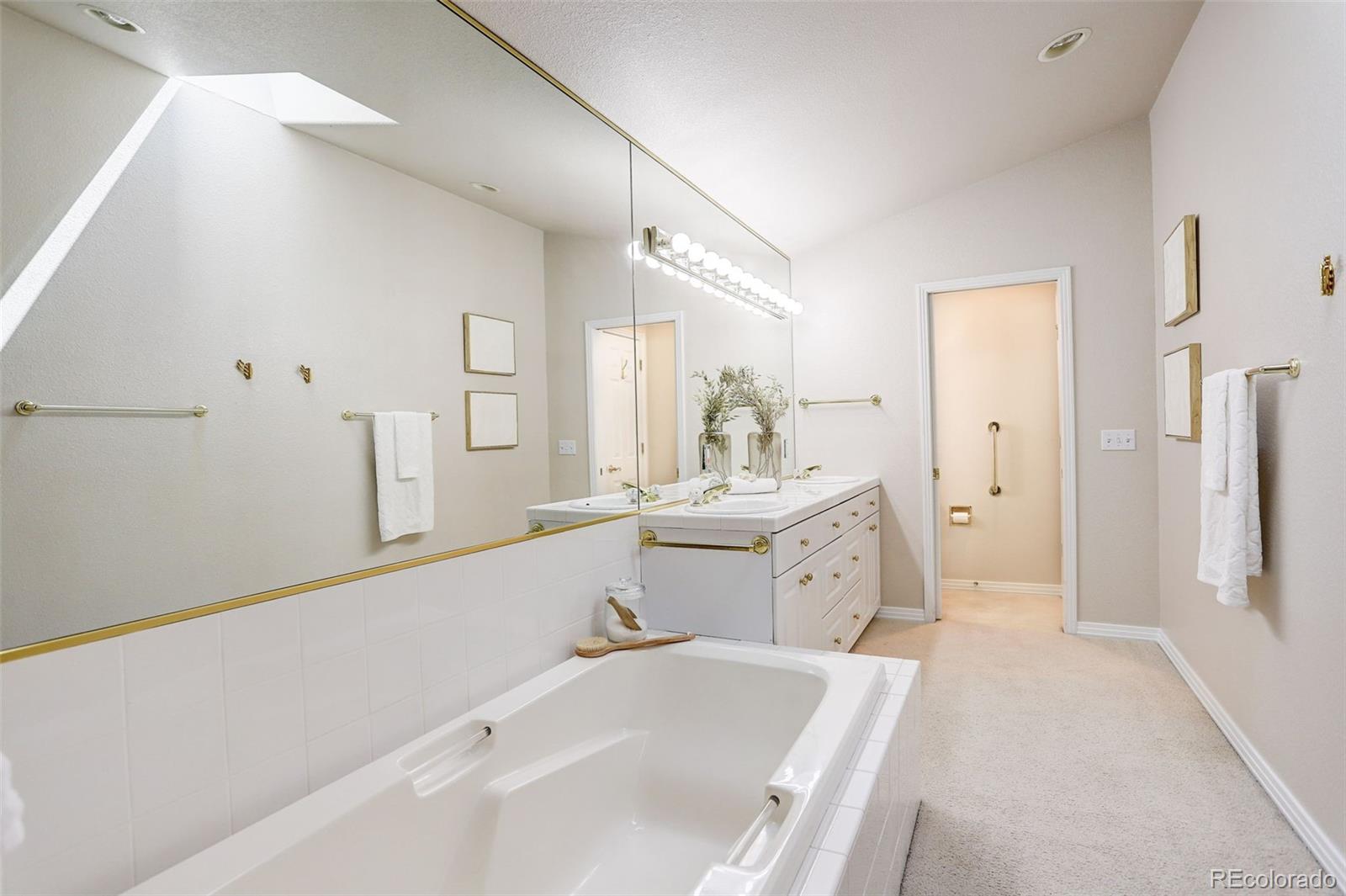 MLS Image #26 for 490  jackson street,denver, Colorado