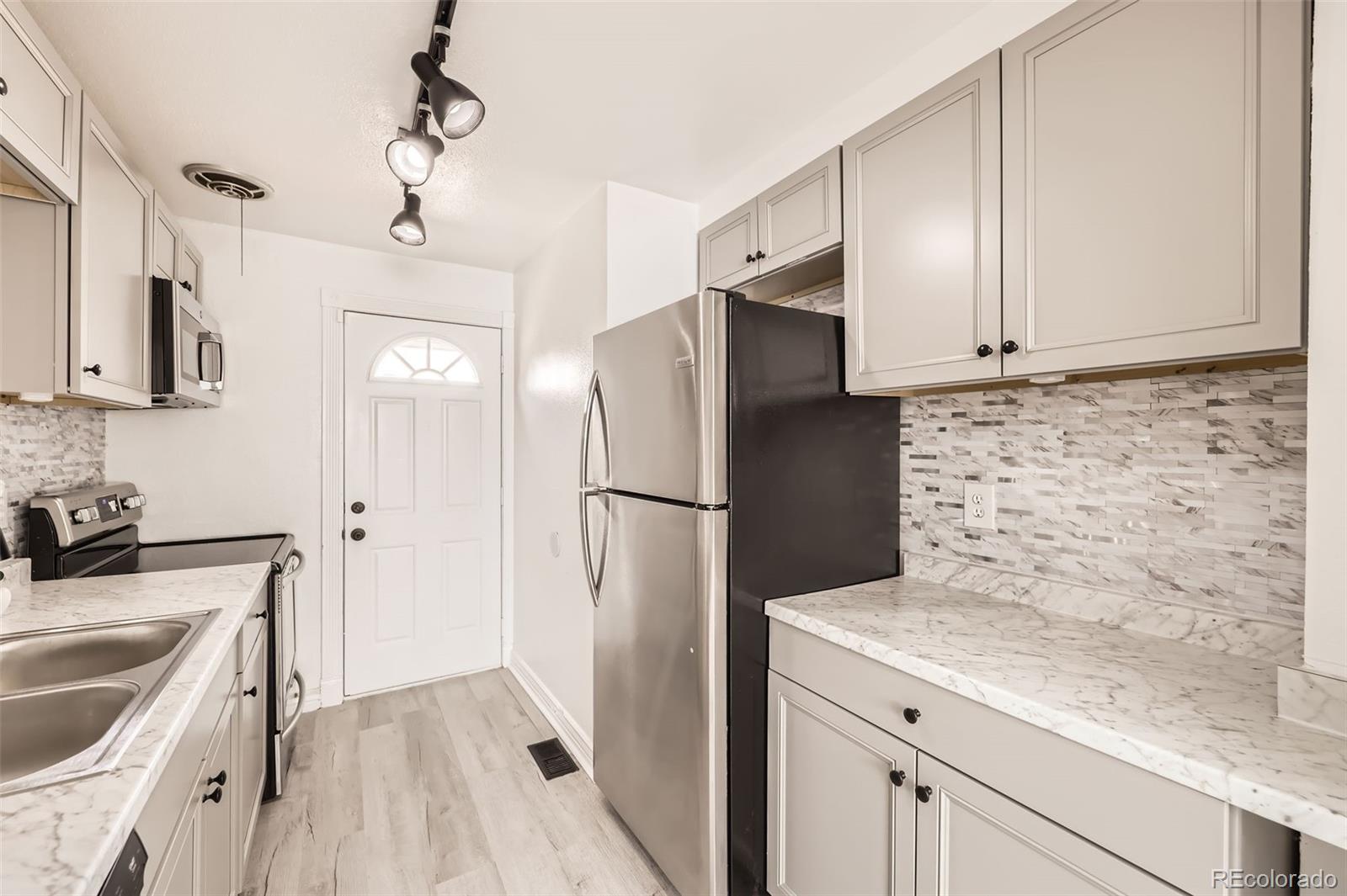 MLS Image #4 for 1537  xenia street,denver, Colorado