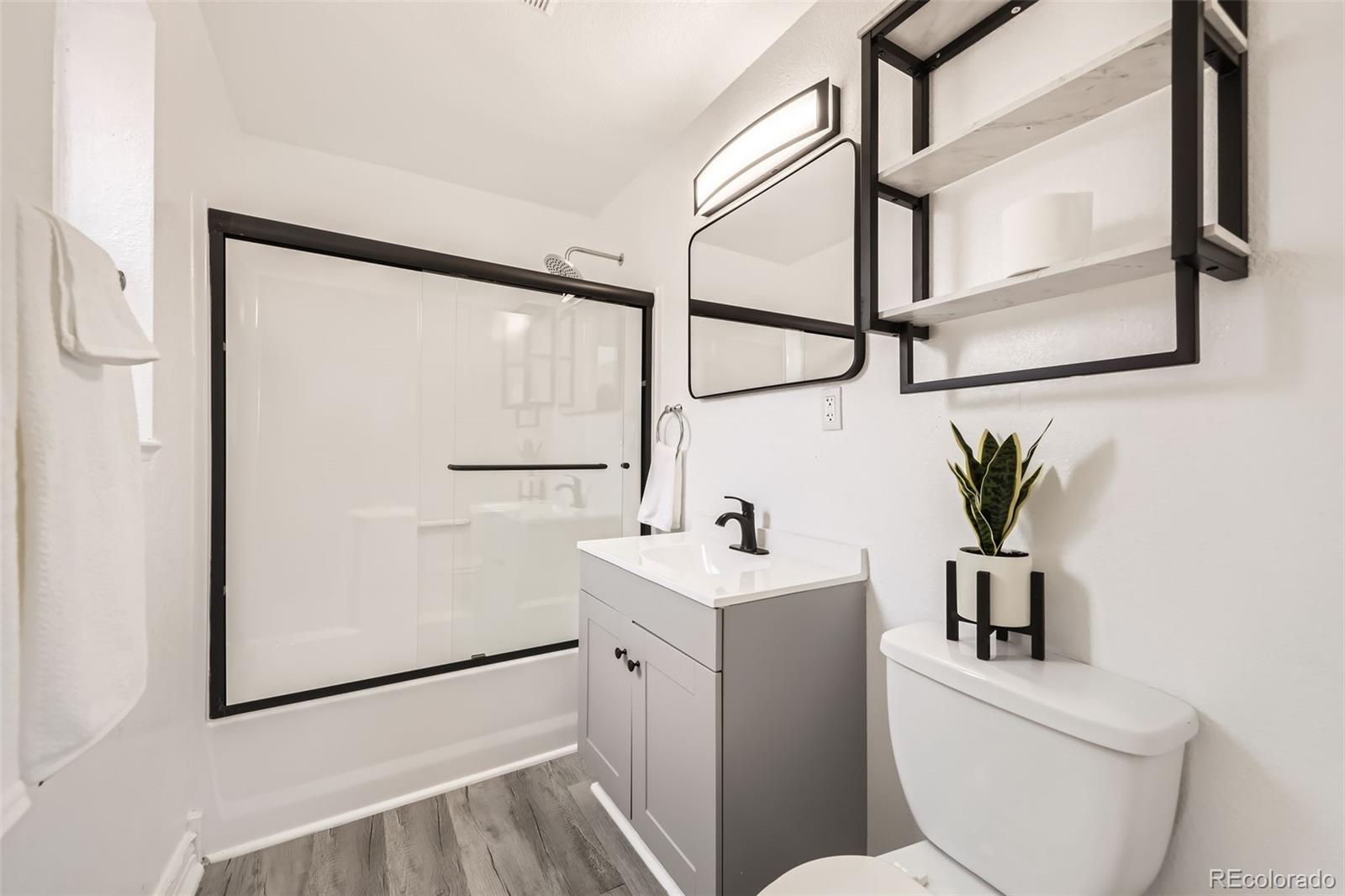 MLS Image #9 for 1537  xenia street,denver, Colorado