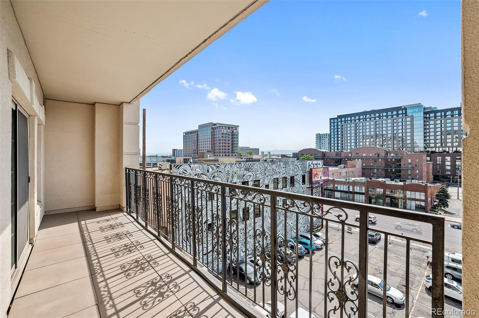 MLS Image #17 for 975 n lincoln street,denver, Colorado