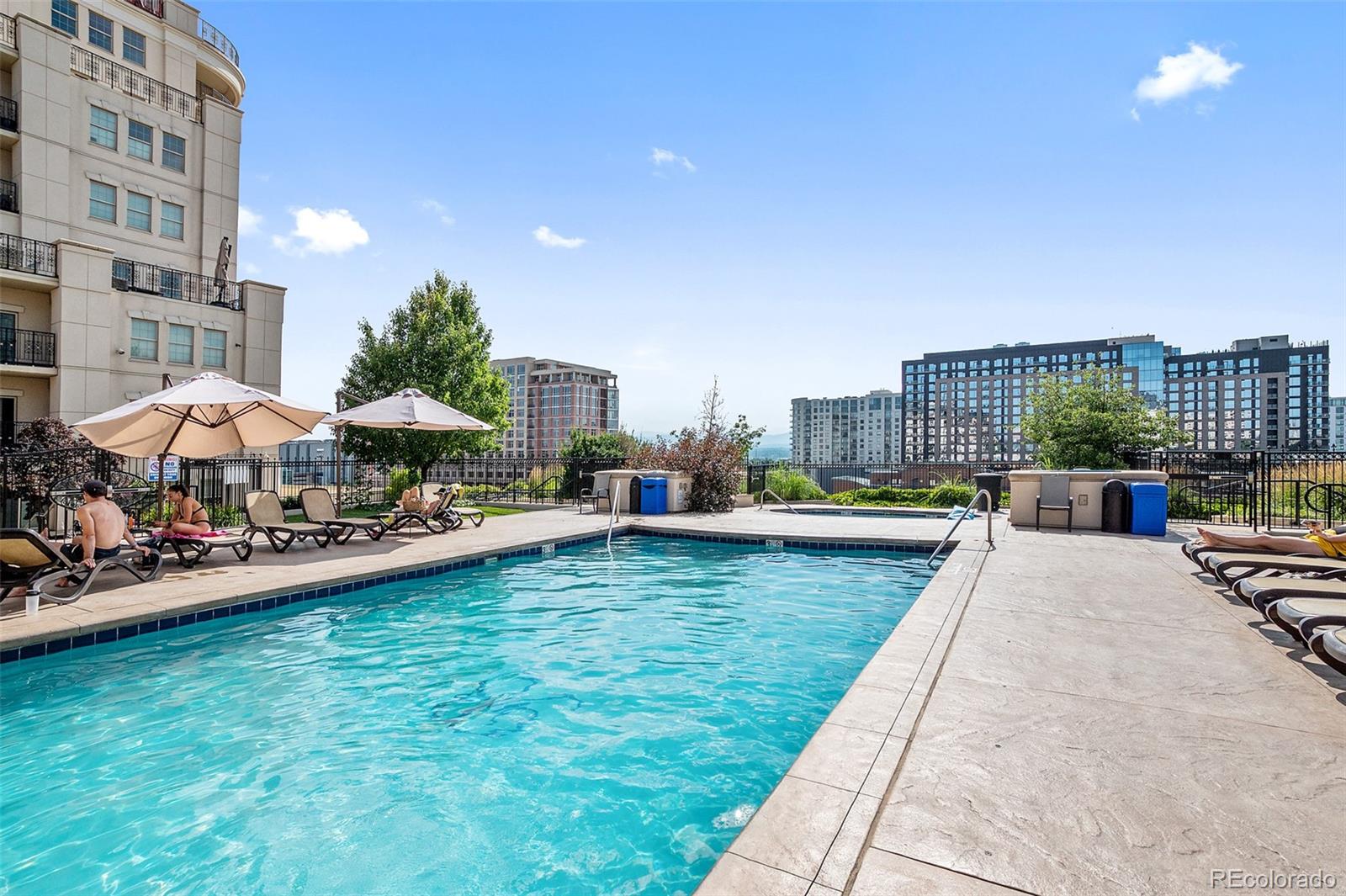 MLS Image #22 for 975 n lincoln street,denver, Colorado