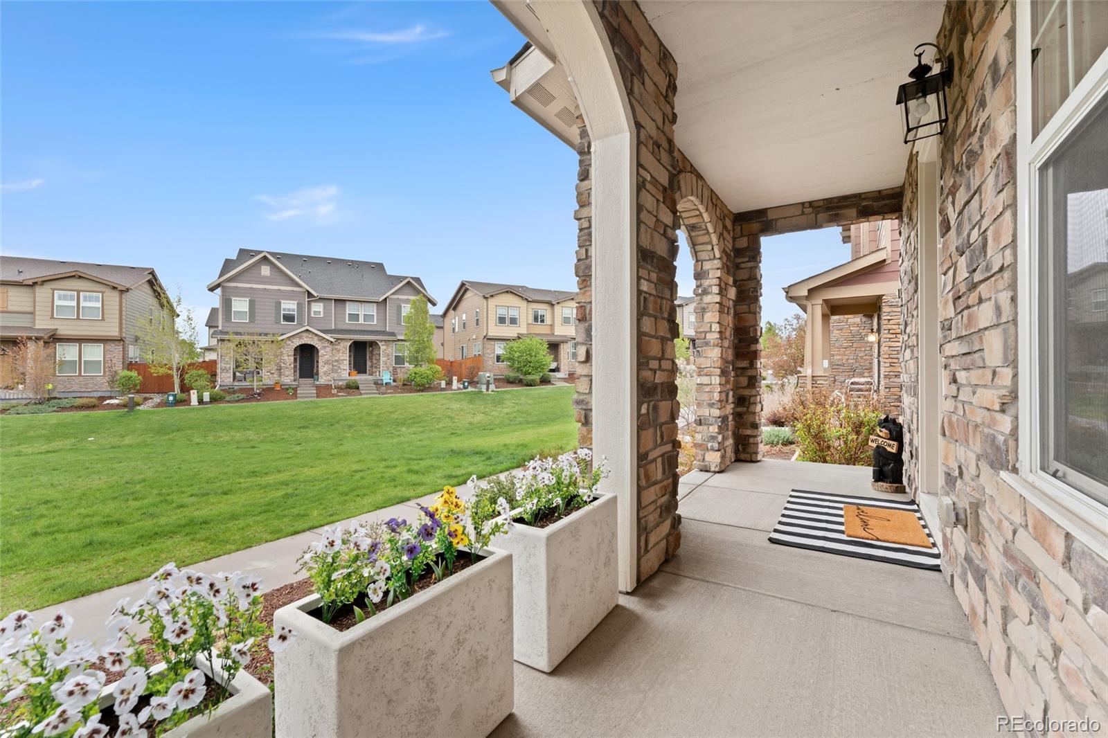 MLS Image #1 for 7602 s yakima court,aurora, Colorado