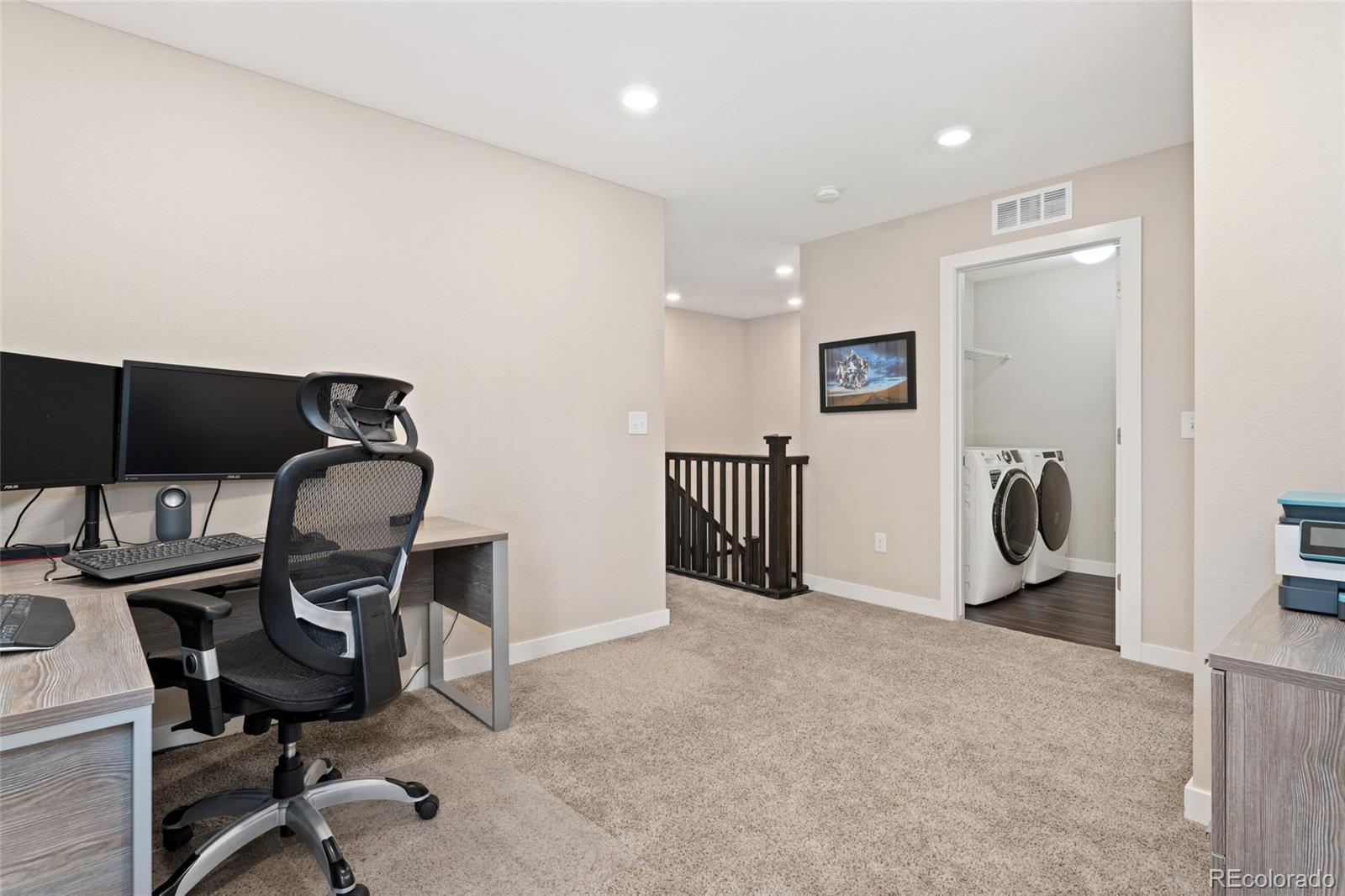 MLS Image #15 for 7602 s yakima court,aurora, Colorado