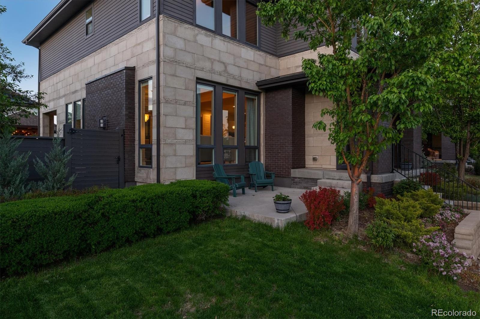 MLS Image #4 for 8565 e 50th drive,denver, Colorado